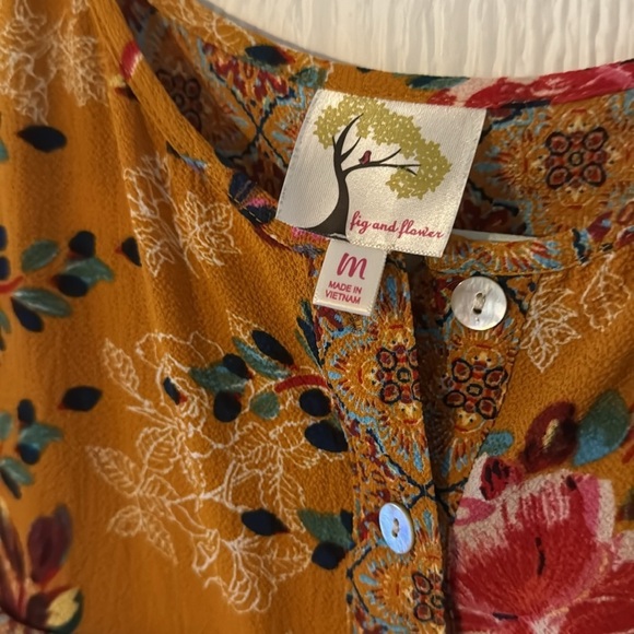 Fig and Flower Anthropologie floral top medium - Picture 5 of 7